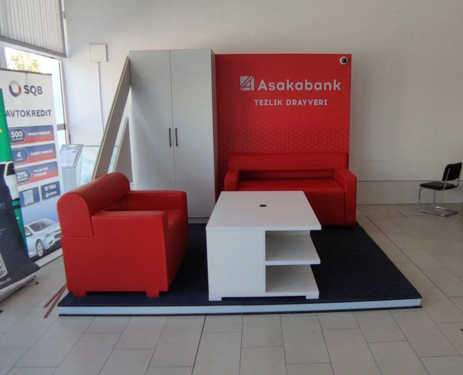 Клиентская зона Asakabank, ракурс 2
