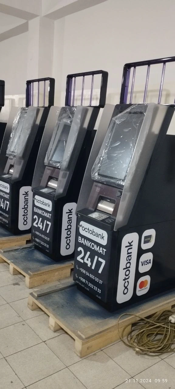 Покраска банкоматов Octobank, ракурс 2