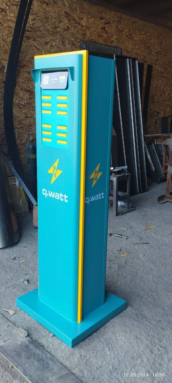 Напольный корпус-стойка QWATT — Фото выполненной работы