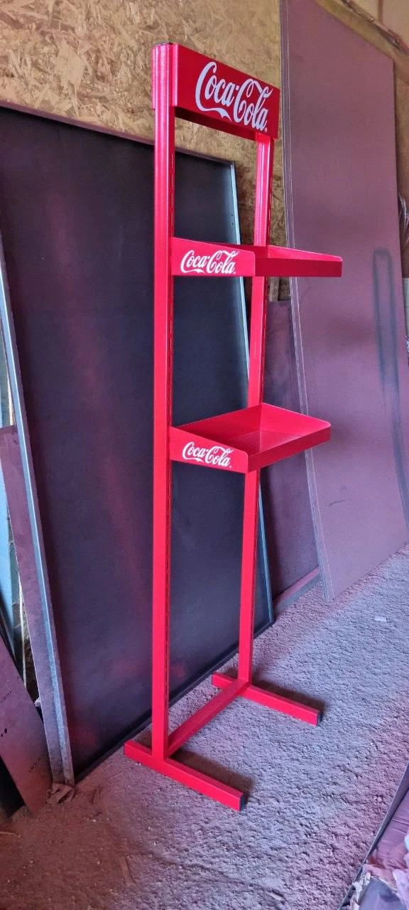 Рекламный стеллаж Coca-Cola — Фото выполненной работы